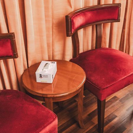 Esquire Hotels & Apartments Rawalpindi Bagian luar foto